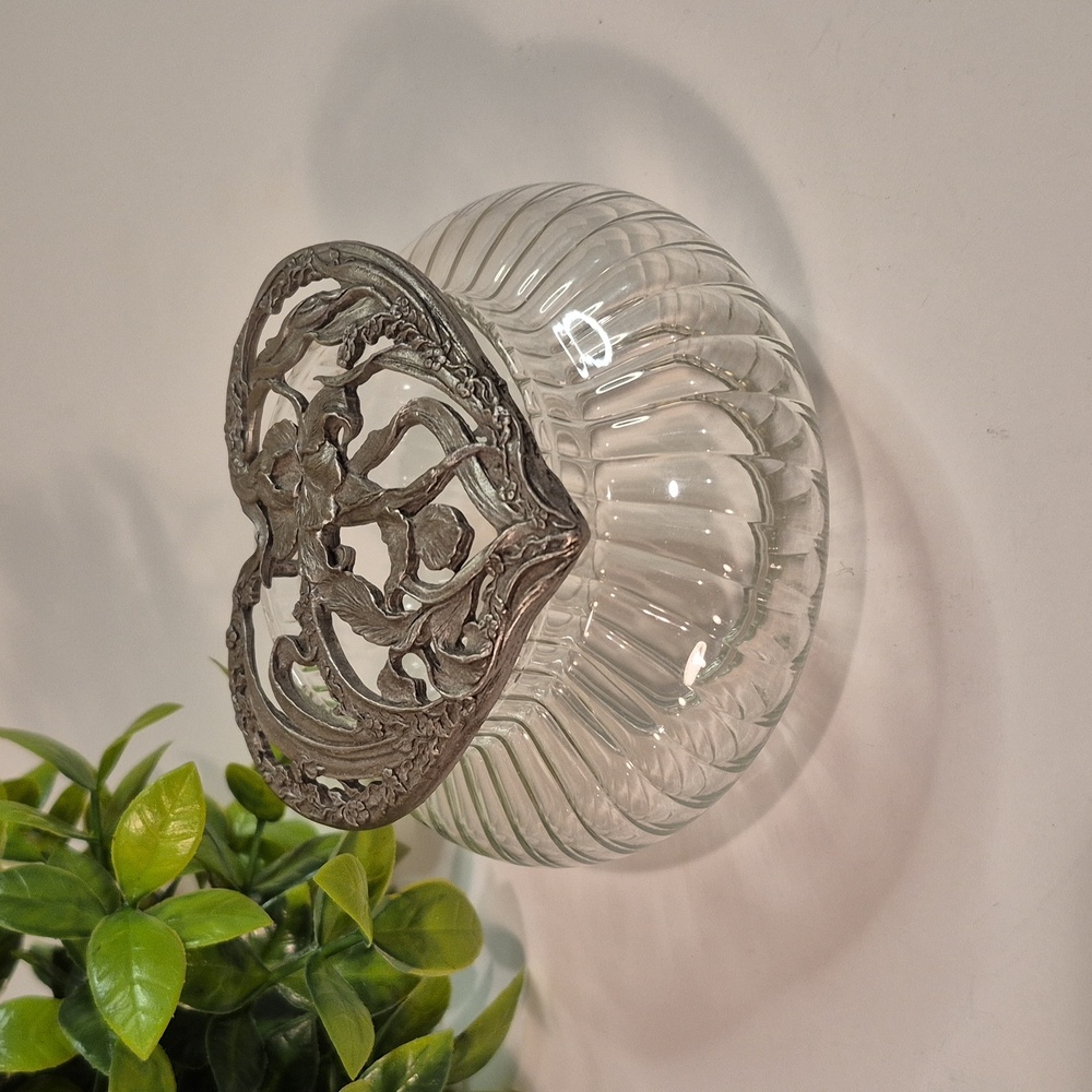 RAWCLIFFE PEWTER Vintage Glass Potpourri Trinket Jar Dish Pewter Iris Detail Lid